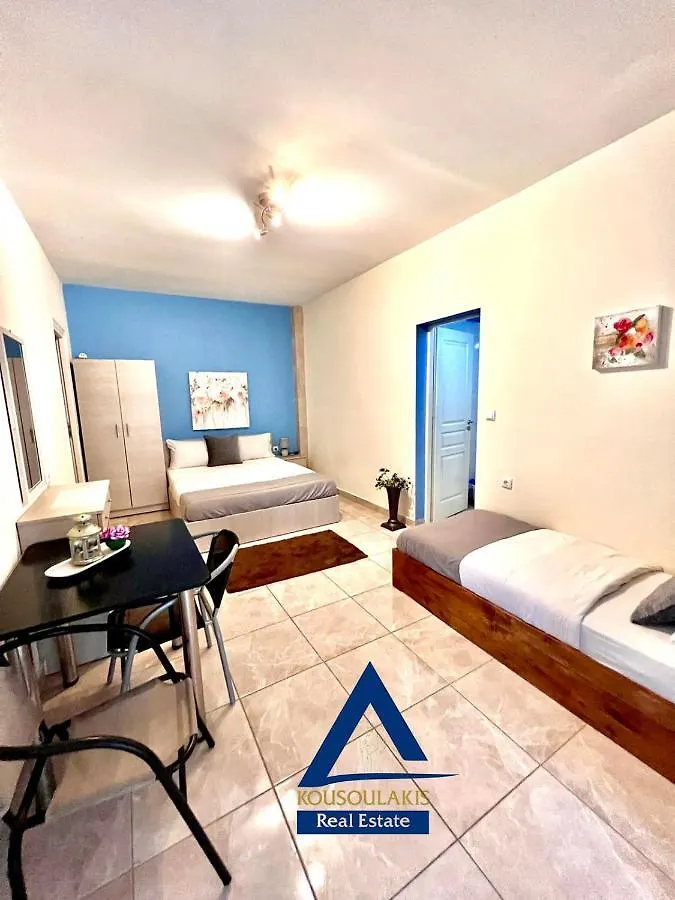 Athina K Rooms Nea Kallikrateia Apartment
